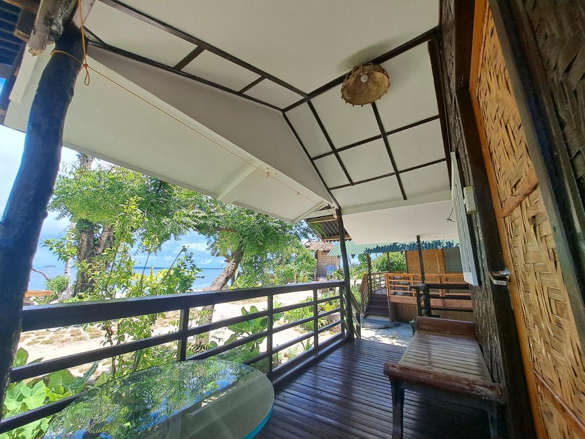 Patrick'S On The Beach Resort General Luna  Exterior foto